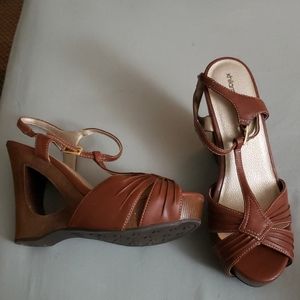 Wedge sandals